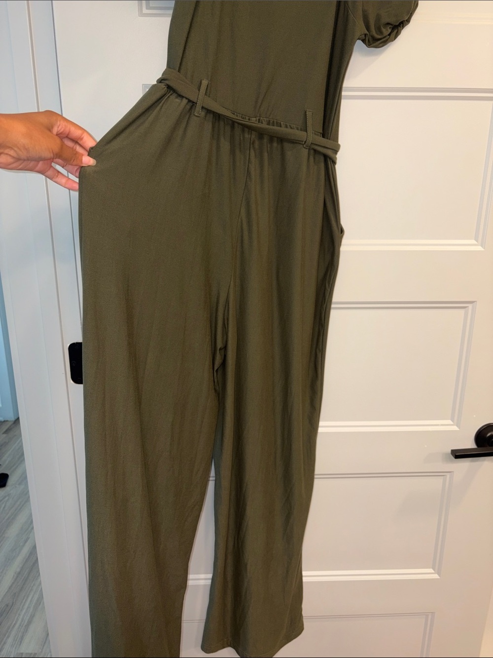 Derek Heart Olive Puff-Sleeve Wide-Leg Jumpsuit with Ring-Belt - Picture 11 of 12